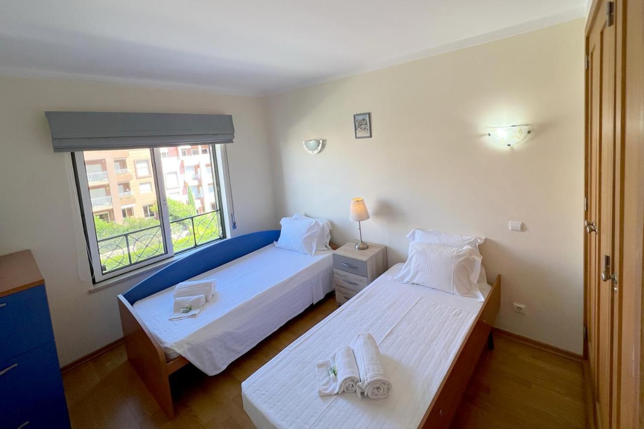 Apartment By The Beach With Parking And Wifi By Amcf Portimão Extérieur photo