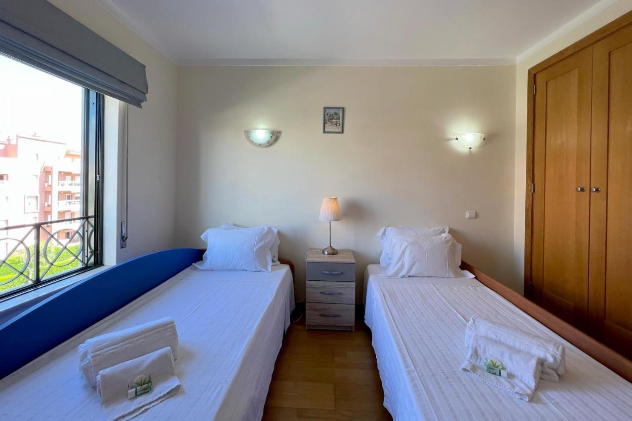 Apartment By The Beach With Parking And Wifi By Amcf Portimão Extérieur photo